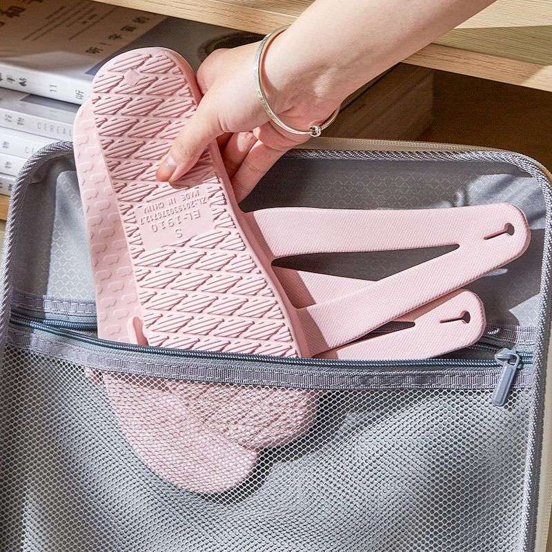 軽量コンパクト折りたたみスリッパ