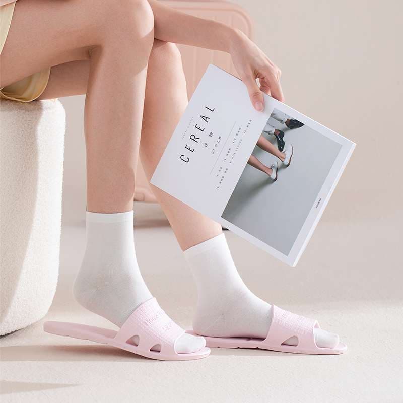 旅行用コンパクト収納スリッパ