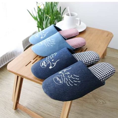 スリッパ ハリネズミ刺繍入り チェック柄スリッパ
