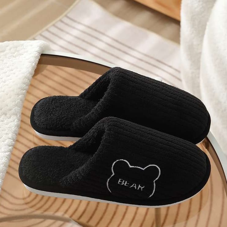 くまさんもこもこあったかスリッパ