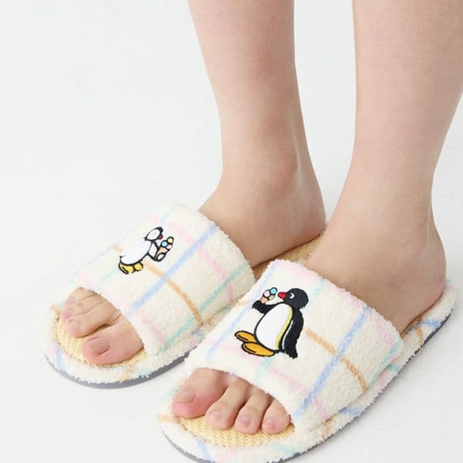 スリッパ ペンギン刺繍もこもこサンダル