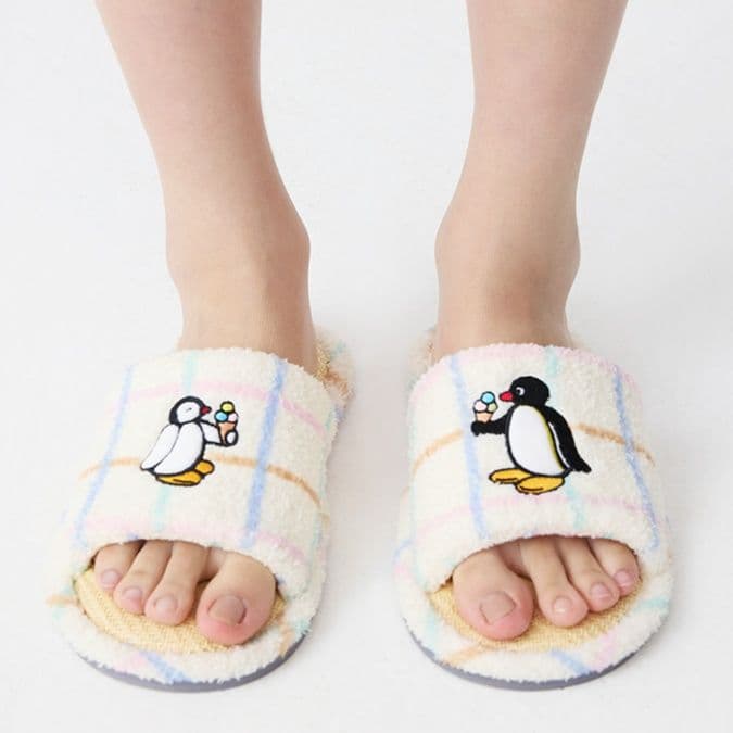 スリッパ ペンギン刺繍もこもこサンダル