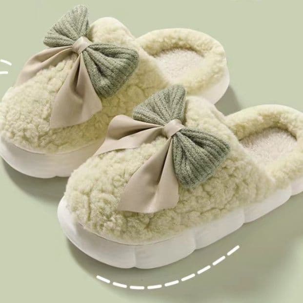 スリッパ もこもこリボン付き厚底ルームシューズ