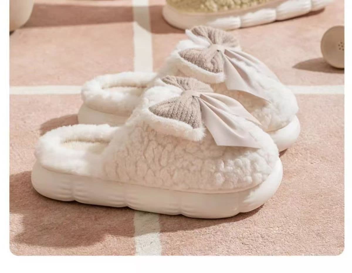 スリッパ もこもこリボン付き厚底ルームシューズ