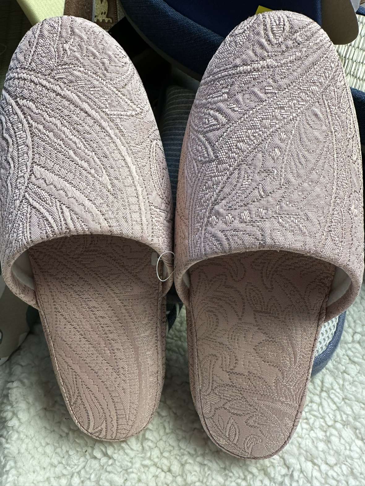 上品な織柄スリッパ