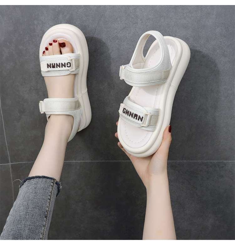 スリッパ スポーティ厚底ストラップサンダル