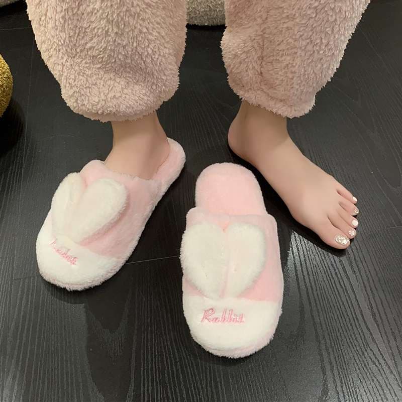 もふもふウサギハートスリッパ