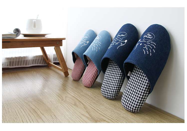 スリッパ ハリネズミ刺繍入り チェック柄スリッパ