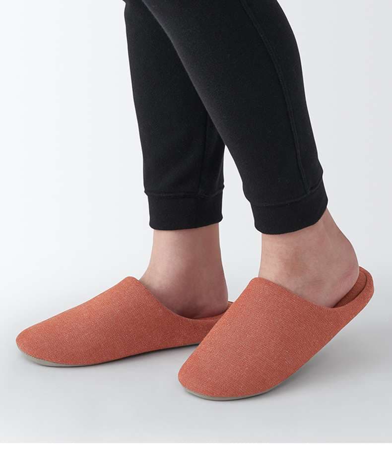 スリッパ やわらか素材のスリッポン風室内履き