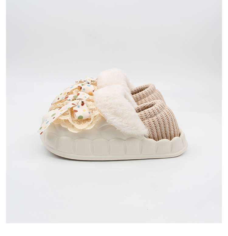 ふわもこリボン付きカラフルドット柄スリッパ