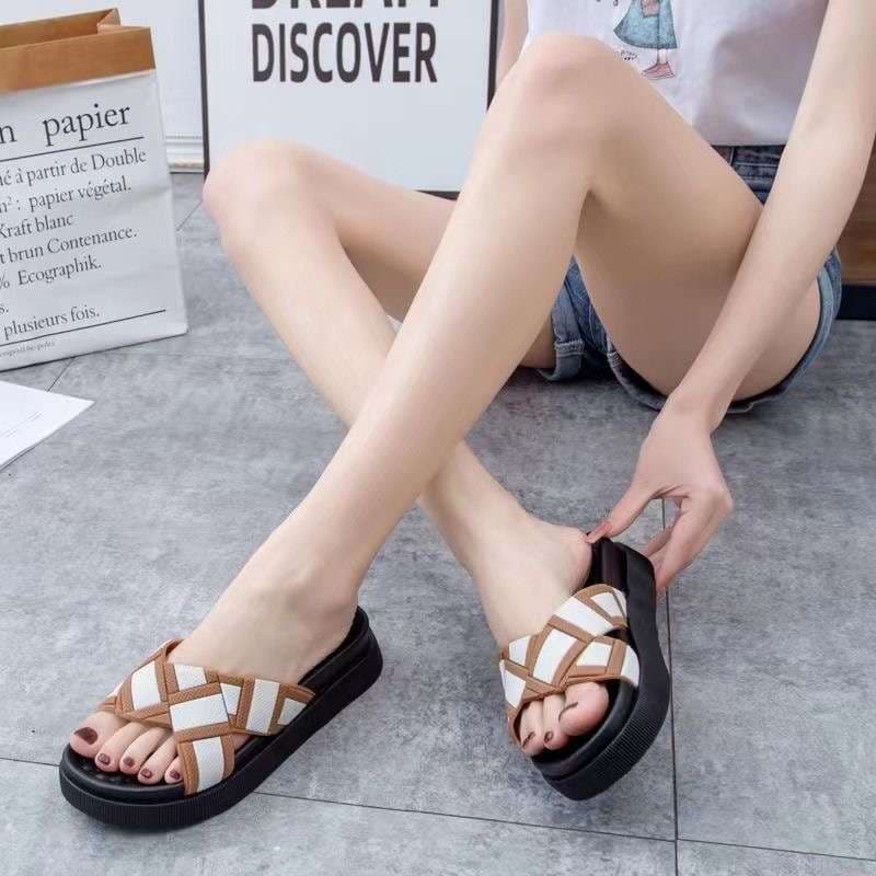 スリッパ クロスデザイン 軽量コンフォートスライドサンダル