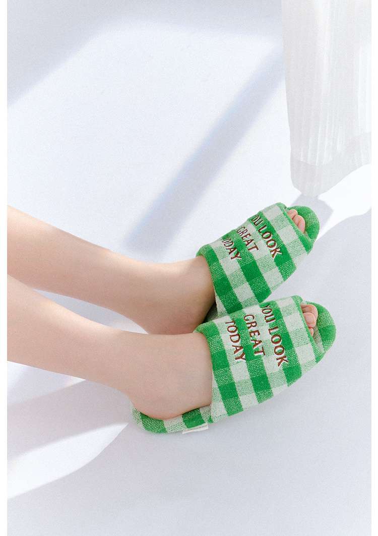 スリッパ ふわもこメッセージ入りルームサンダル