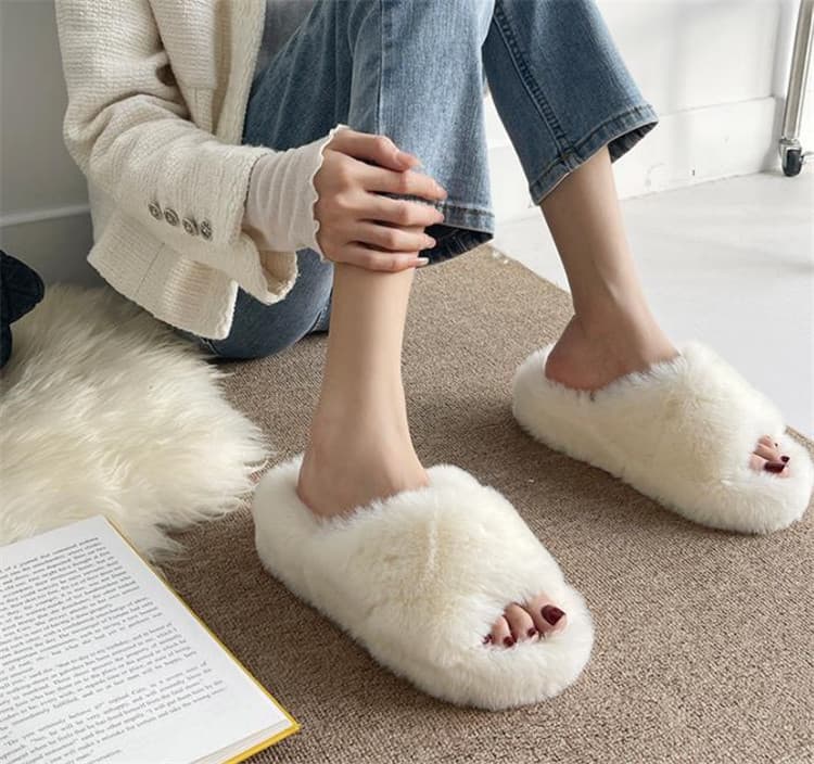 ふわふわファー厚底スリッパ レディース