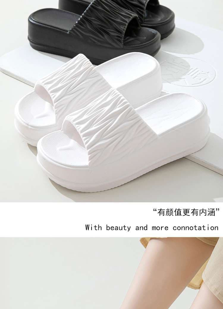 モールド加工ファッションスリッパ