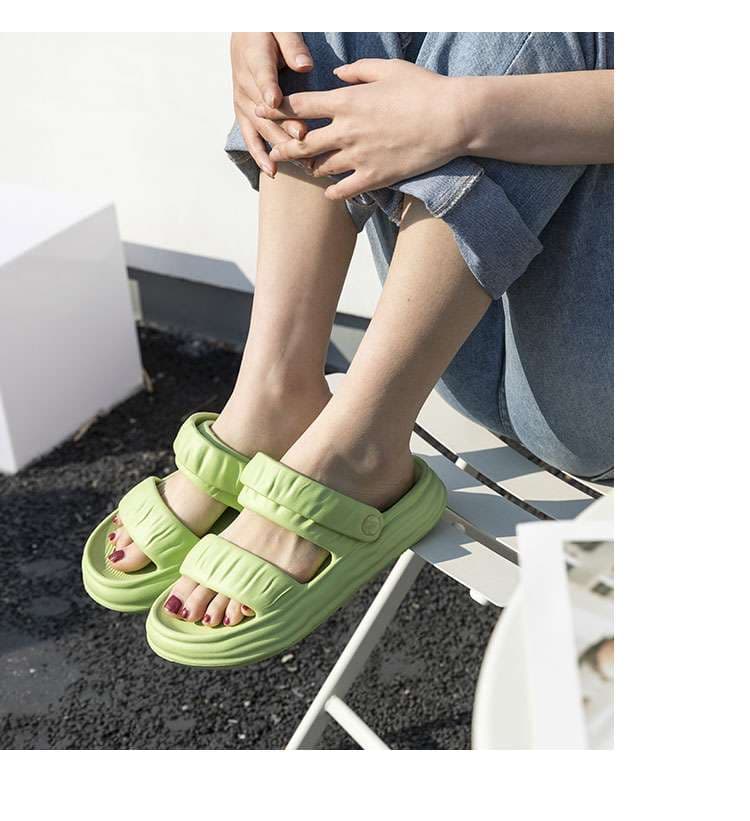 スリッパ クッション性抜群のダブルストラップサンダル