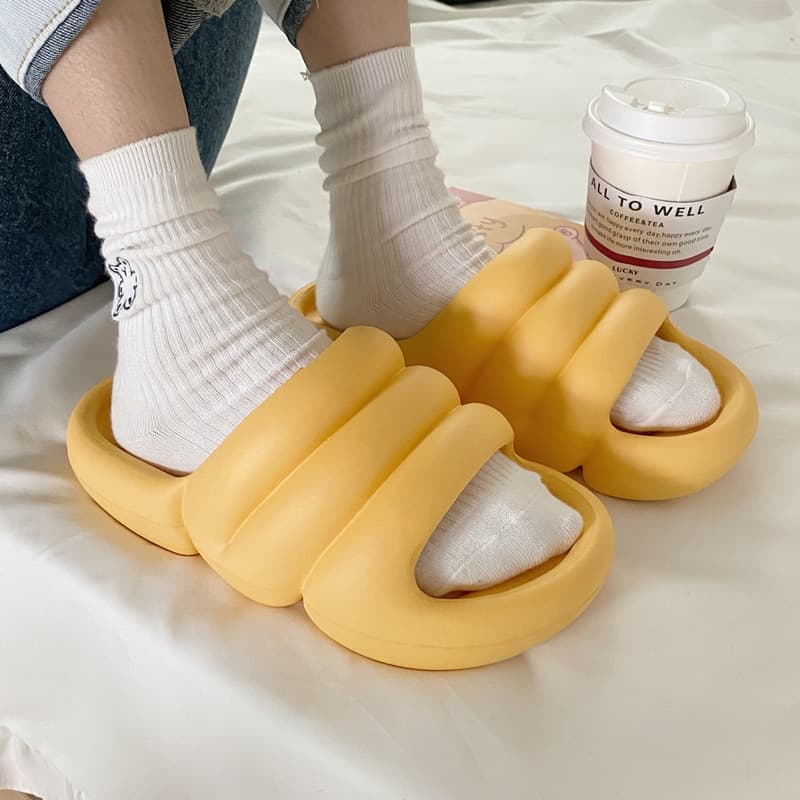 スリッパ ふわもこ波型ルームシューズ