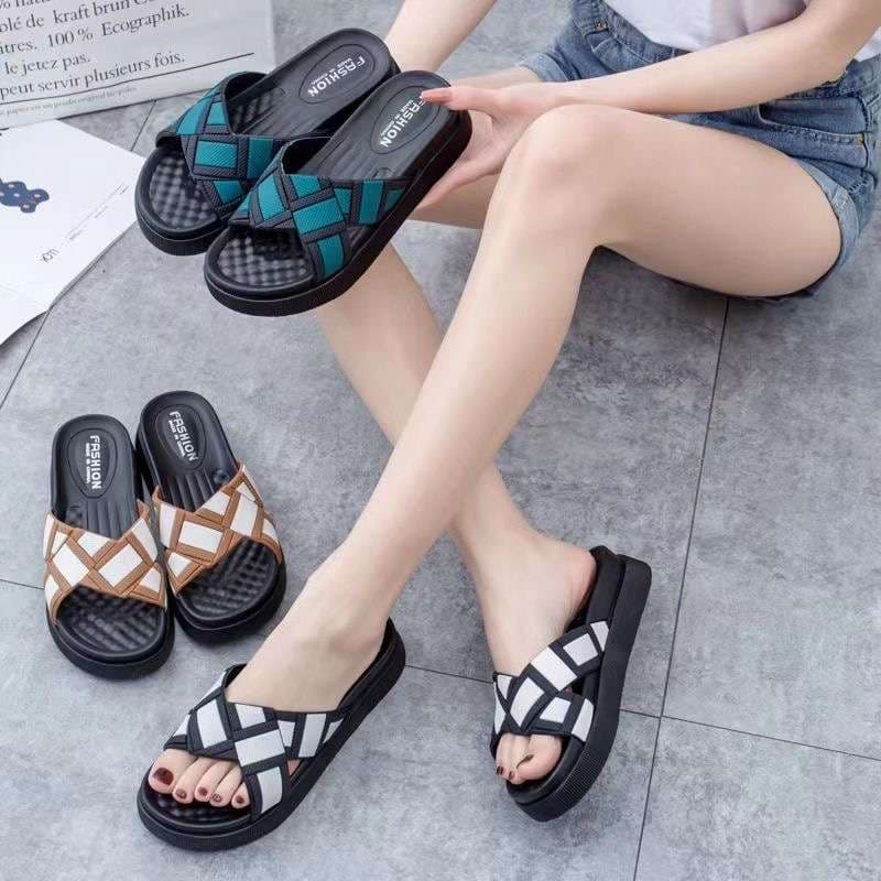 スリッパ クロスデザイン 軽量コンフォートスライドサンダル