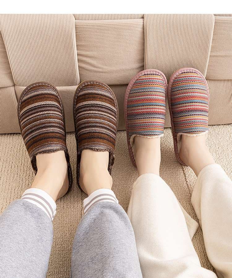 あったか素材のマルチボーダースリッパ