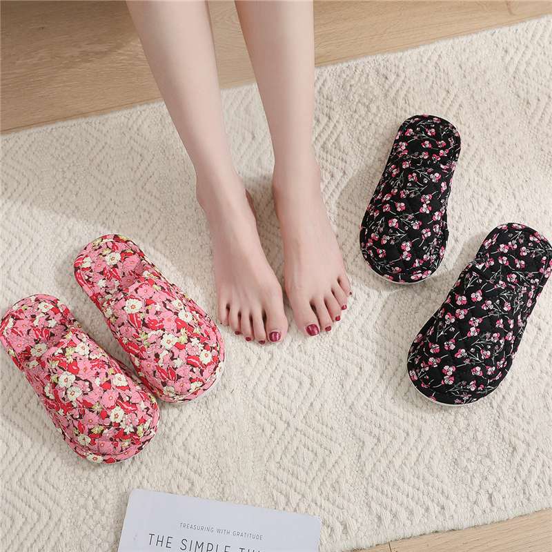 スリッパ 花柄キルティングスリッパ