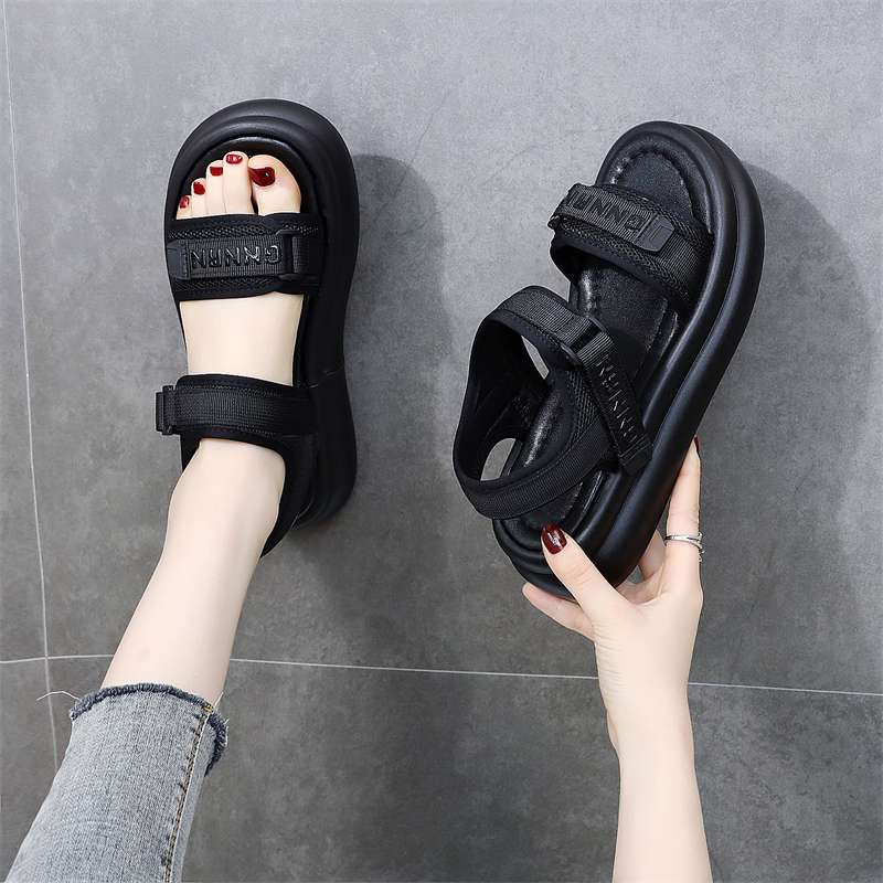 スリッパ スポーティ厚底ストラップサンダル