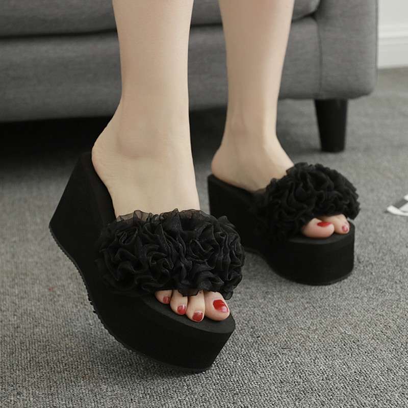 スリッパ ふわふわ花飾りプラットフォームサンダル