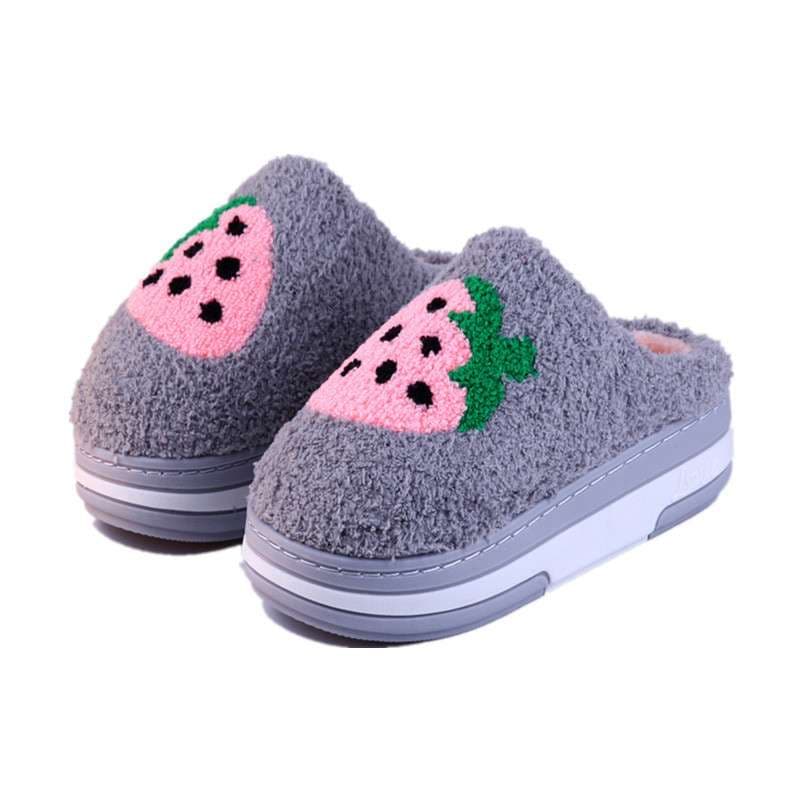 スリッパ いちごモチーフのふわもこスリッパ