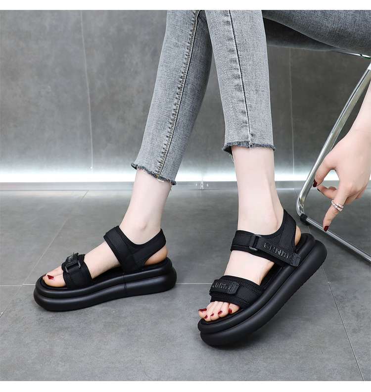 スリッパ スポーティ厚底ストラップサンダル