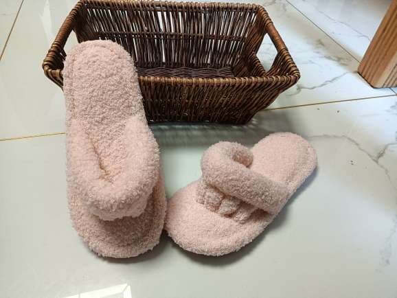 もこもこ癒しスリッパ ふかふか足指マッサージ
