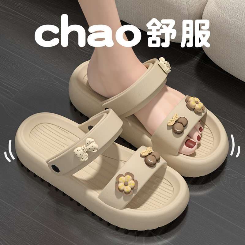 スリッパ フラワーチャーム付きコンフォートサンダル