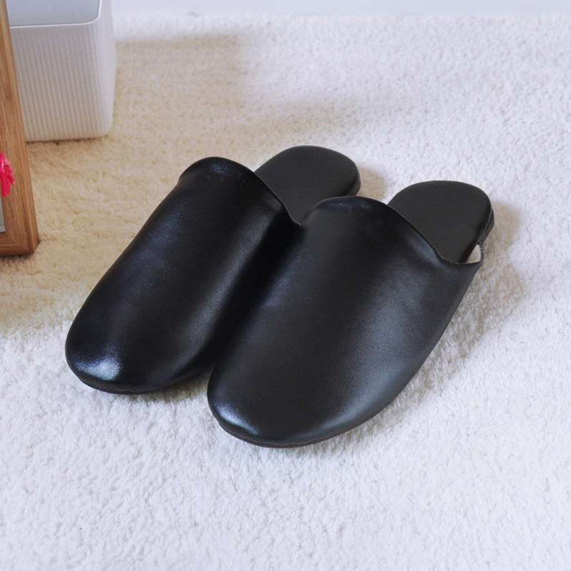 しっとり質感の用スリッパ