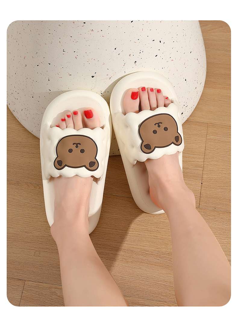 もこもこクマさんスリッパ