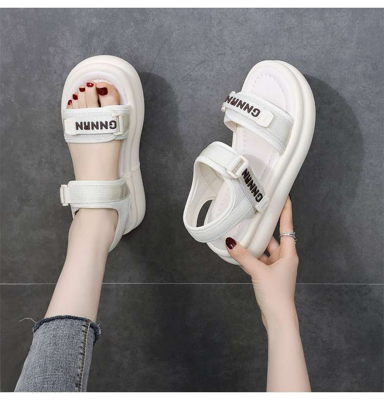 スリッパ スポーティ厚底ストラップサンダル