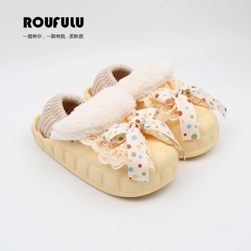ふわもこリボン付きカラフルドット柄スリッパ