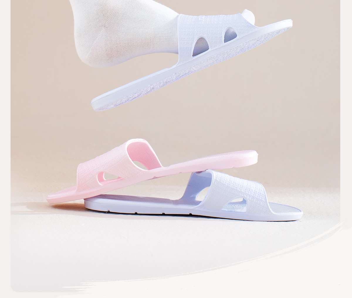 旅行用コンパクト収納スリッパ