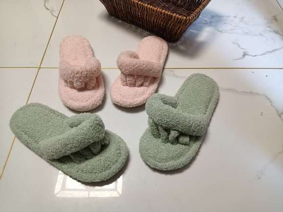 もこもこ癒しスリッパ ふかふか足指マッサージ
