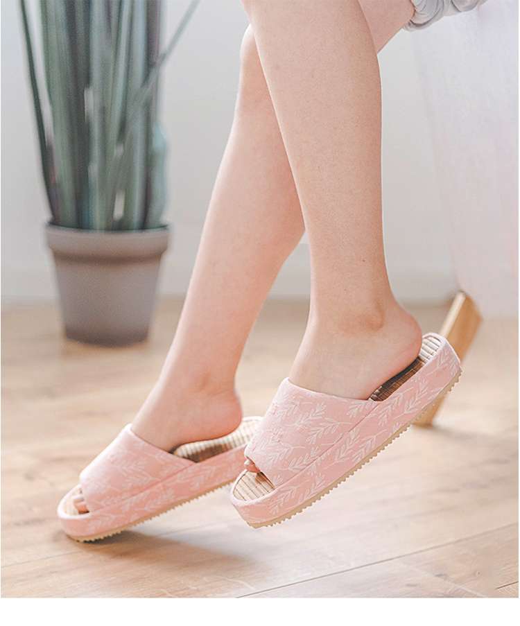 竹素材で涼やか 足ツボ刺激ダイエットスリッパ