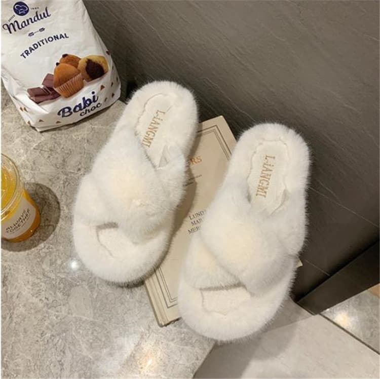 ふわふわファー交差ストラップスリッパ女性用厚底