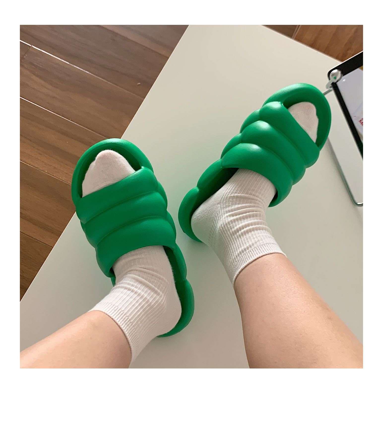 スリッパ ふわもこ波型クッションサンダル