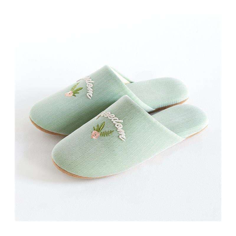 花刺繍入り ふわふわスリッパ